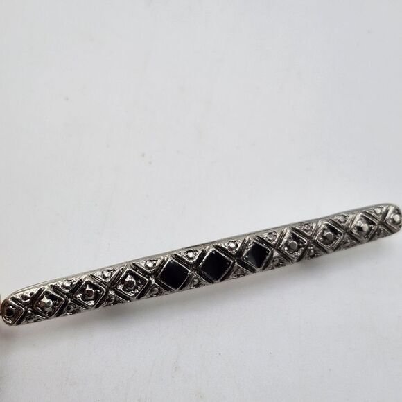 Jewelry - Black Enamel Textured Silver Tone Metal Bar Brooch Vintage